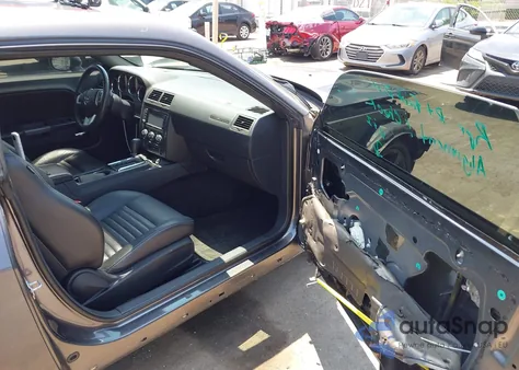 2013 Dodge Challenger R/T Plus из США, поврежденный, VIN 2C3CDYBT8DH653494